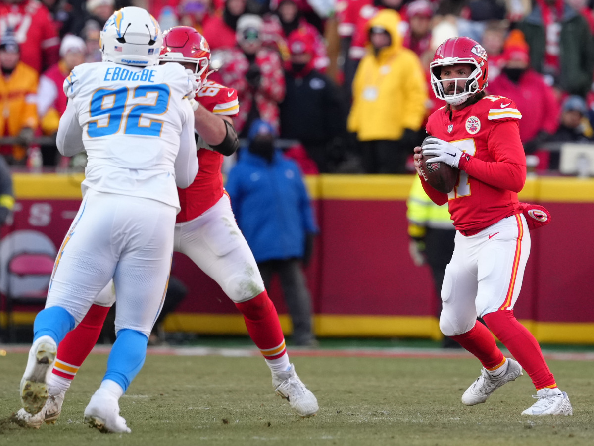 Chiefs turn to Minshew trying to snap a 3-game skid visiting struggling Titans