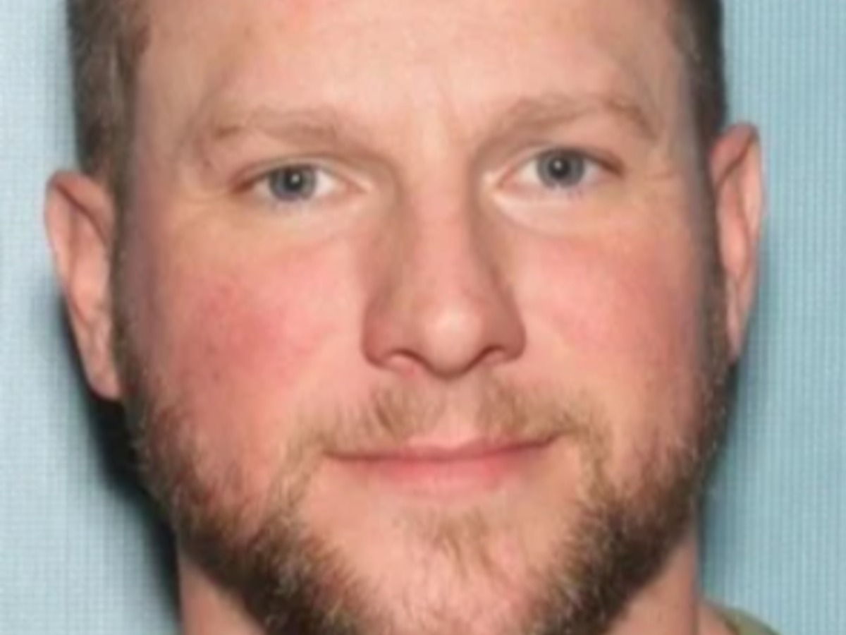 FBI wants Joshua Robert Link in connection with wire fraud scheme