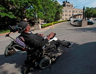 Man in motorized wheelchair hit by car near Branson | Newstalk KZRG ...