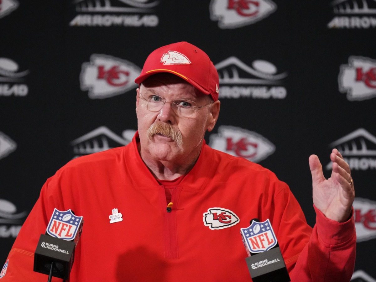 Chiefs' Josh Simmons Hits Injured Reserve Again as Back Issue Sidelines Left Tackle