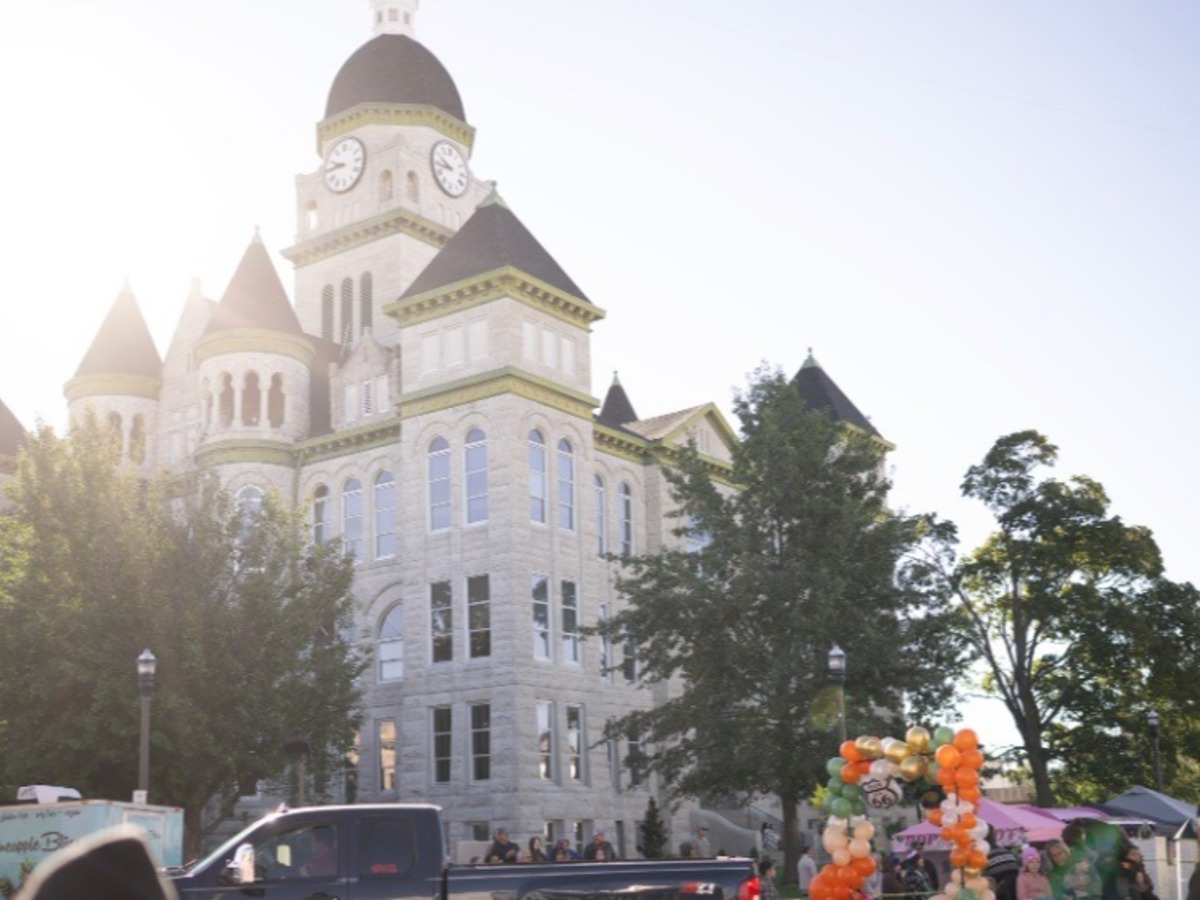 Thousands turn out for Maple Leaf Parade in historic downtown Carthage