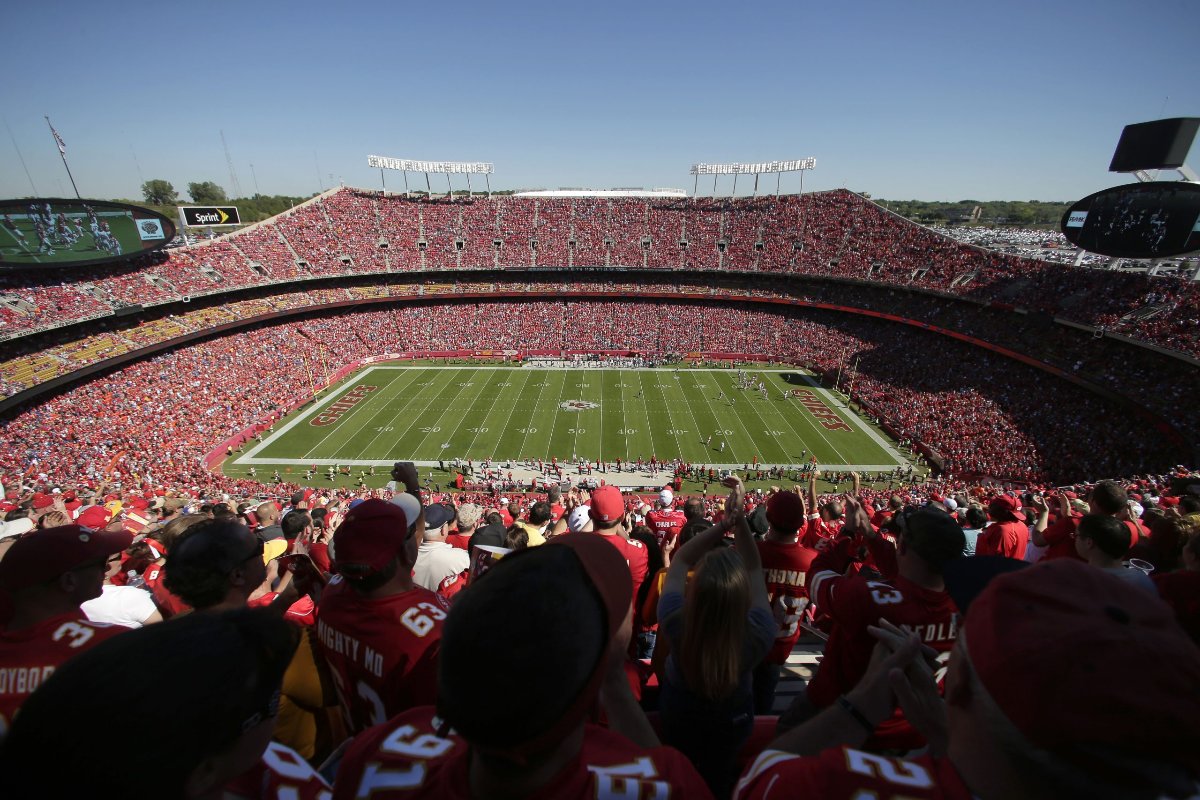 Chiefs closing to leaving Arrowhead for new home in Kansas