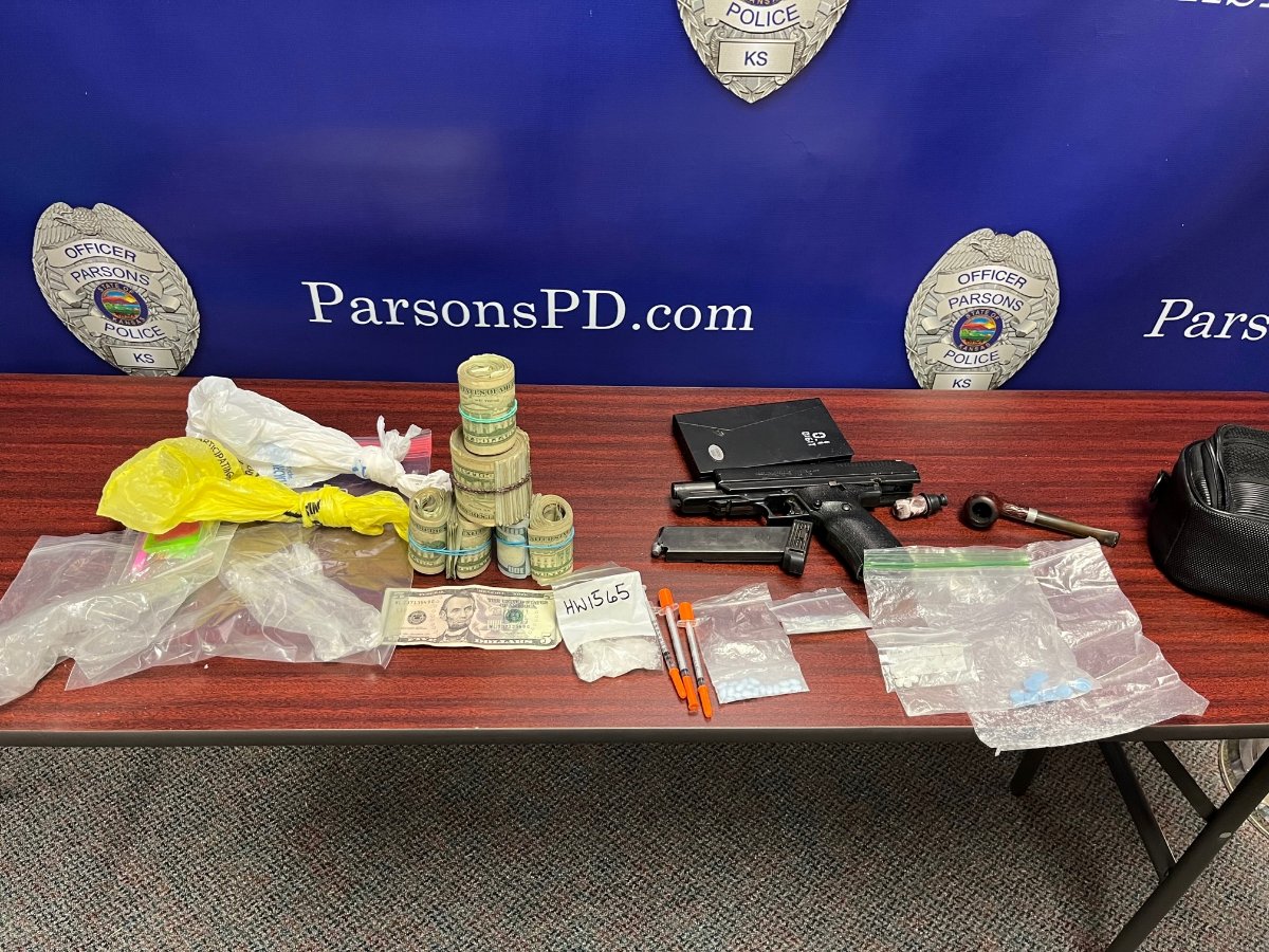 Parsons Police seize meth, pills, cash, and a gun | Newstalk KZRG - KZRG-AM
