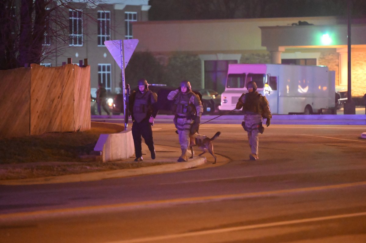 Alleged murder suspect still on the loose after standoff | Newstalk ...