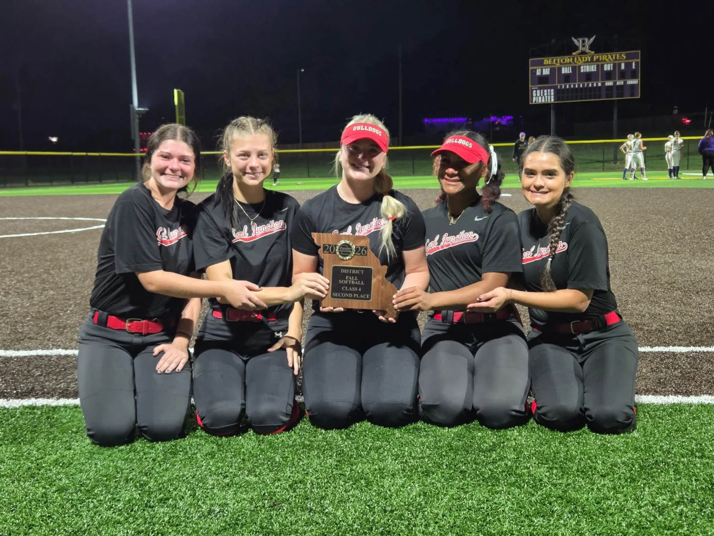 Lady Bulldogs finish as district runner-up, cap season at 13-16 — photo 2