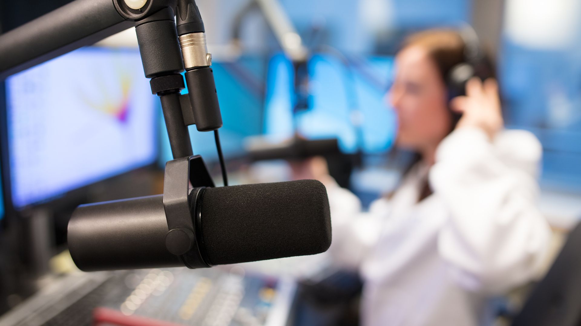 From Followers to Fans: How Local Audio Creators Turn Radio Advertising Into Real Sales