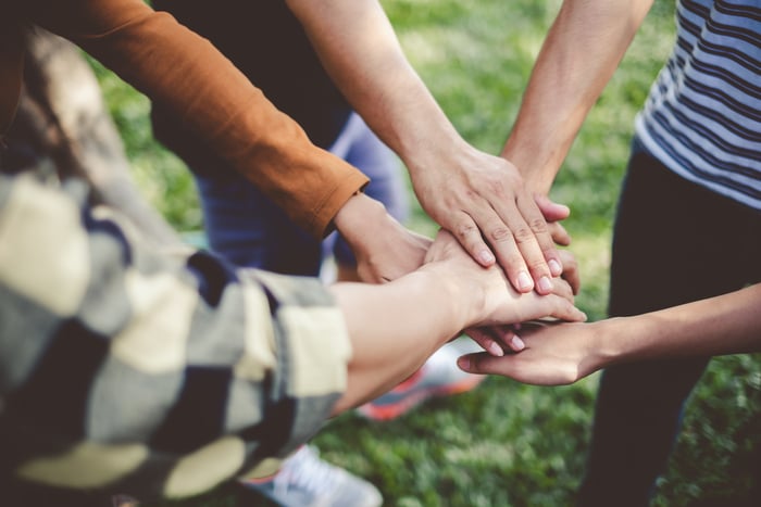 Zimmer Cares: Community Non-Profit Spotlight -Fostering Hope