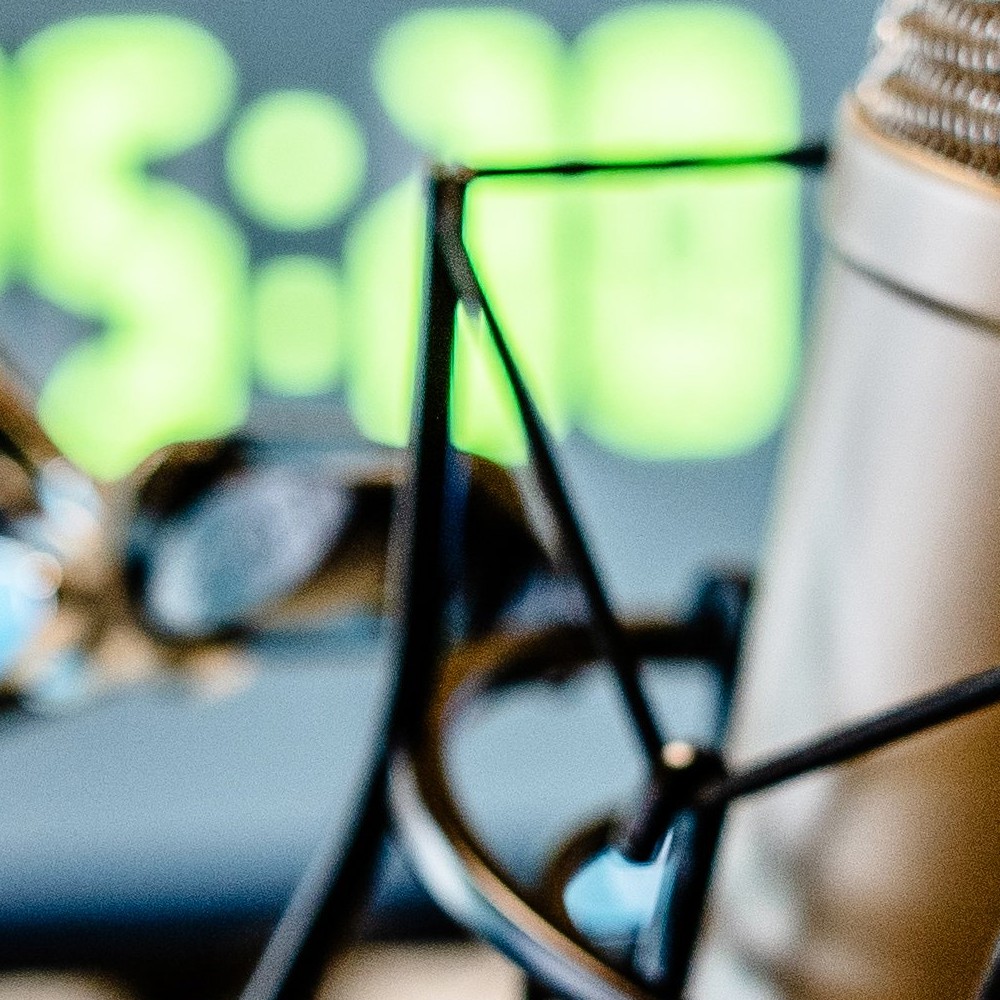 What are the advantages of Radio advertising?