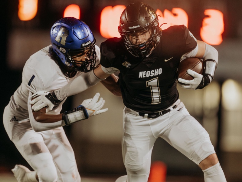 PLAYOFF PUSH: Neosho blows past Raytown in district opener